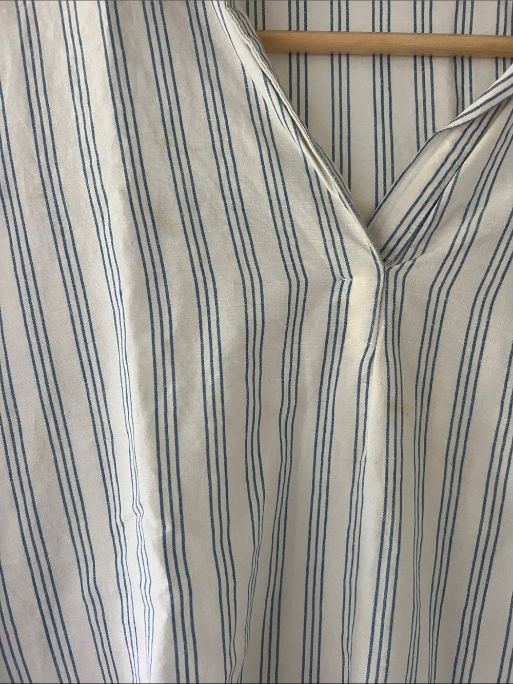 Vintage Barneys New York White Button-Down Shirt with Blue Stripes - Picture 4 of 9